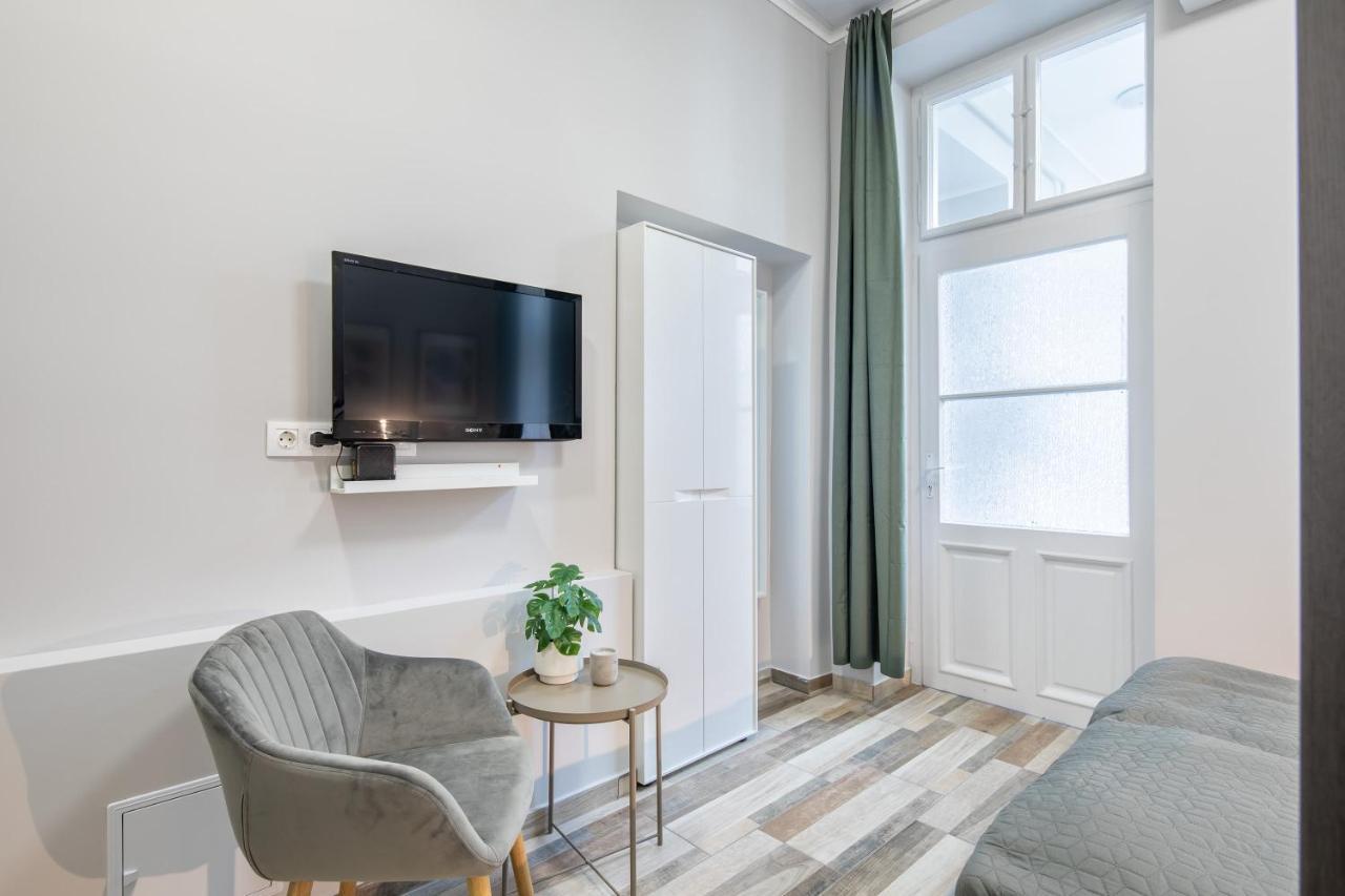 Central New Cozy 布达佩斯 外观 照片